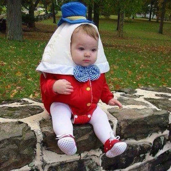 Humpty Dumpty Baby Costume...these are the BEST Halloween Costume ideas for Babies & Kids!